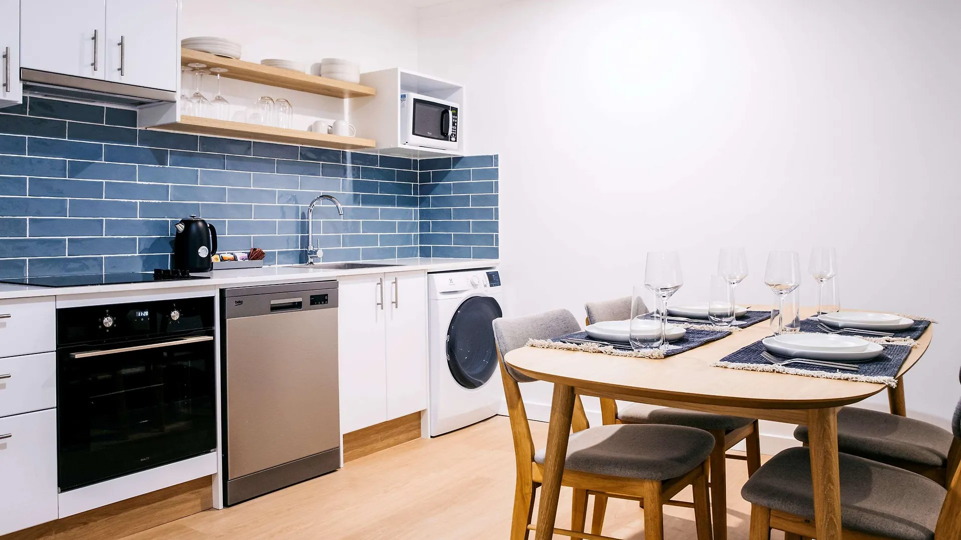 Ibis Styles Canberra Eagle Hawk Отель