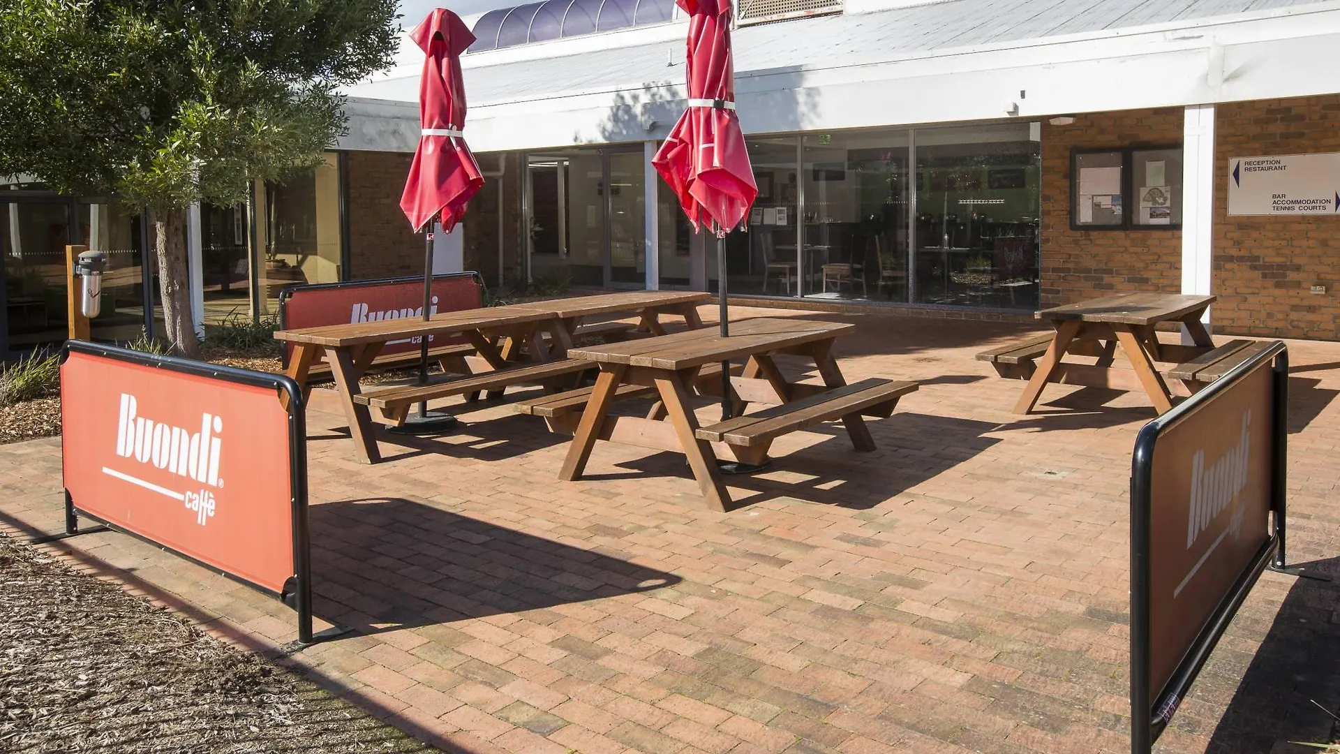 Отель Ibis Styles Canberra Eagle Hawk