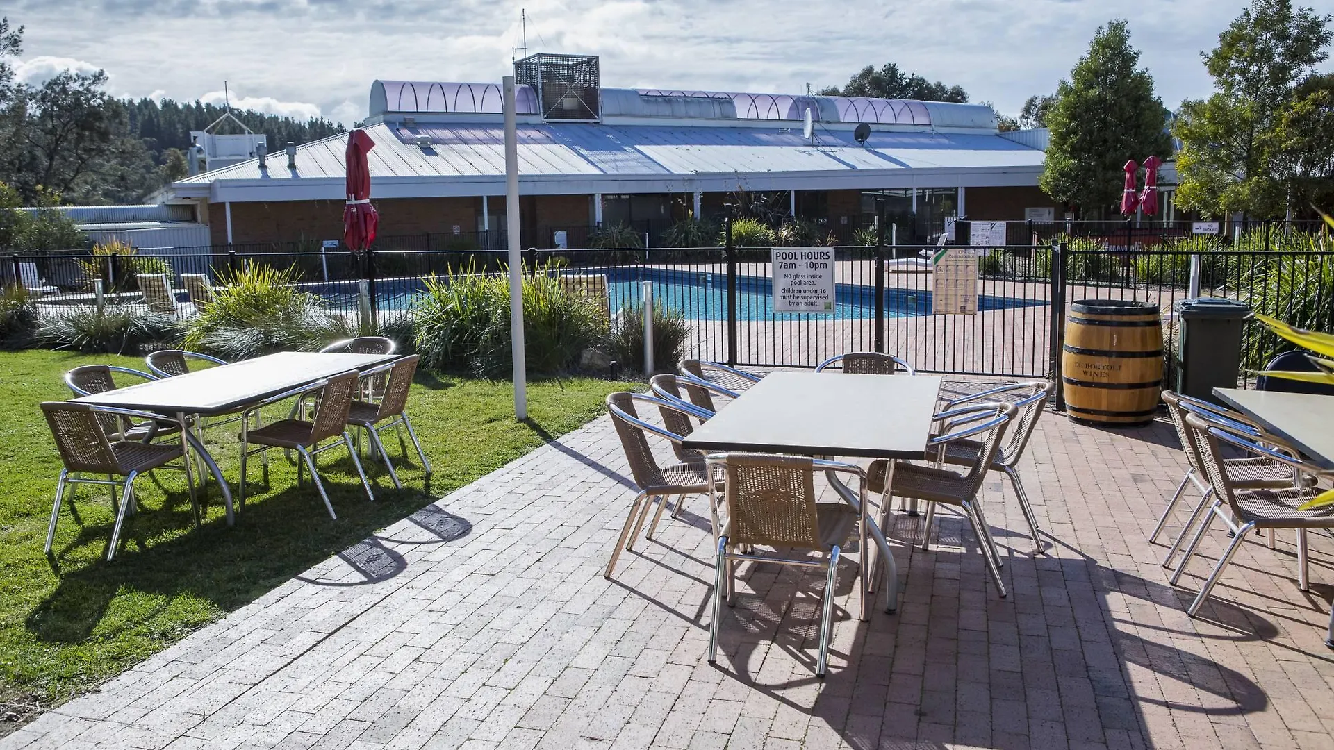 Ibis Styles Canberra Eagle Hawk
