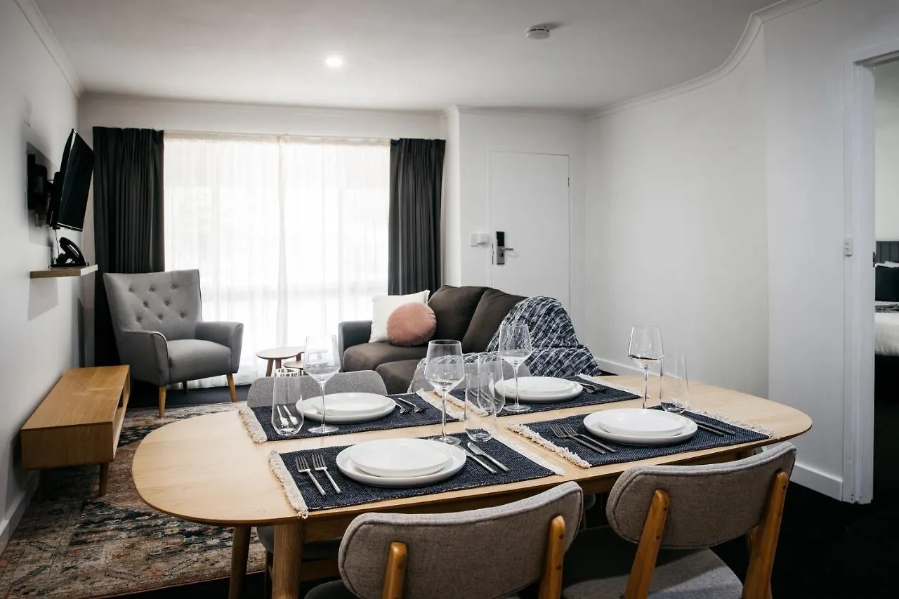 Ibis Styles Canberra Eagle Hawk 4*,