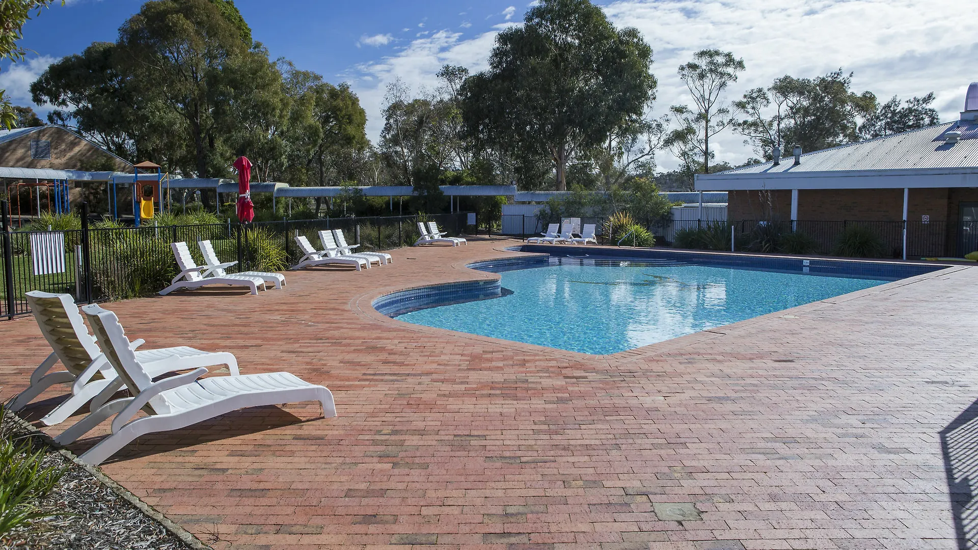 Ibis Styles Canberra Eagle Hawk