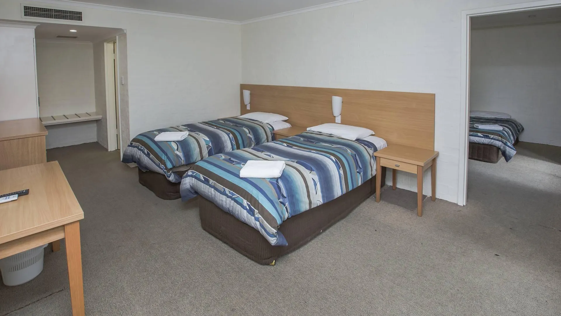 Ibis Styles Canberra Eagle Hawk Australia